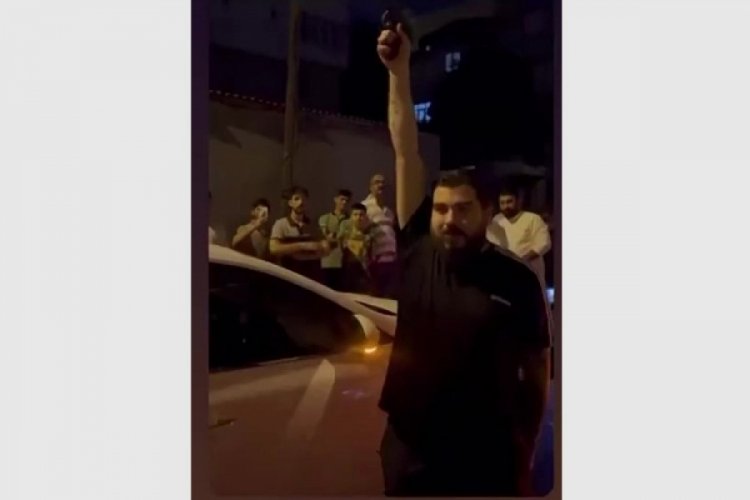 Cezaevinden tahliyesini havaya ateş a&ccedil;arak kutladı
