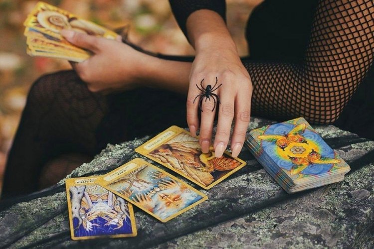 Tarot nedir? Tarot falı nasıl bakılır?