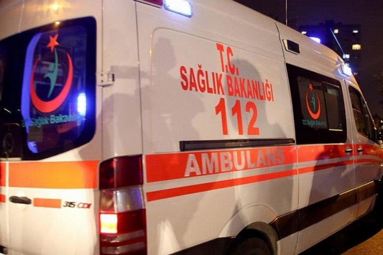 Yeni doğan bebeğini poşete koyup camdan sokağa attı: Size ne benim &ccedil;ocuğum değil mi?