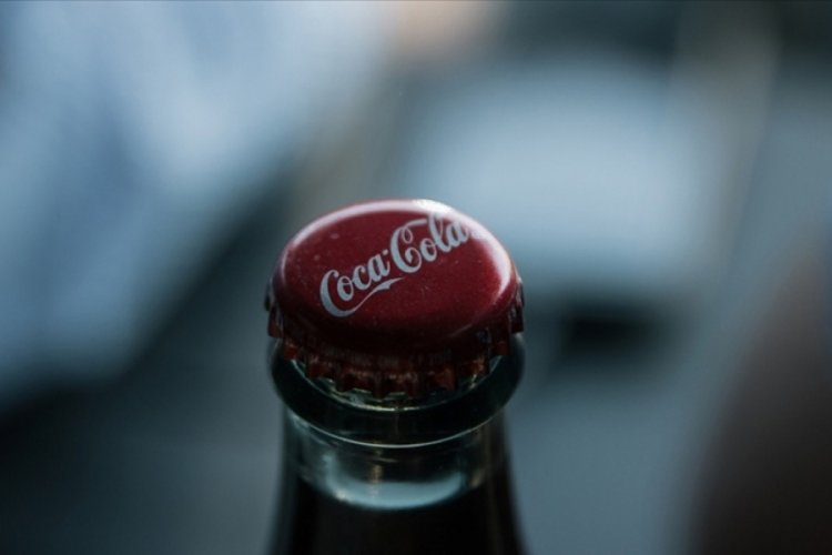 Hırvatistan'da 34 kişi zehirlendi: Coca Cola bazı &uuml;r&uuml;nlerini raftan &ccedil;ekiyor