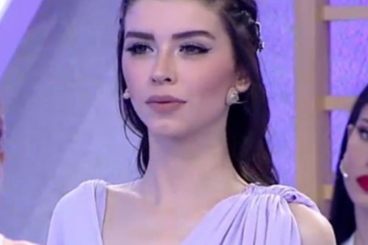Aleyna Eroğlu iddialı pozlarıyla g&uuml;ndem oldu