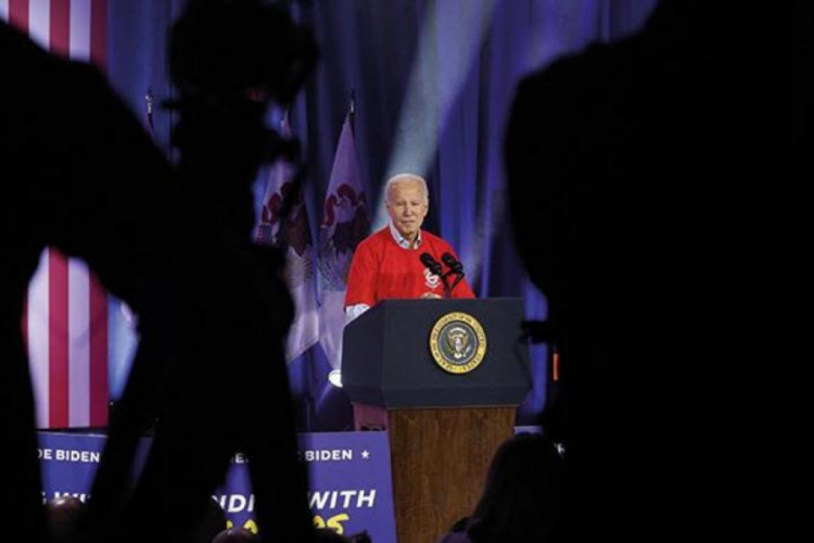 Biden ne olduğunu anlayamadı! Konuşması yarıda kesildi