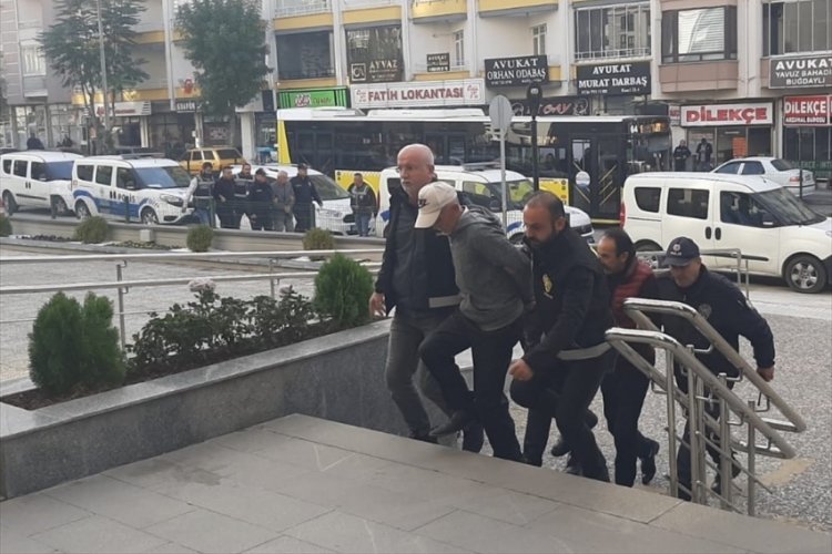 &Ccedil;orum'da fuhuş operasyonu: 3 kişi tutuklandı