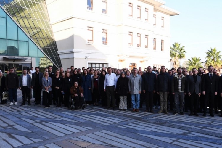 Osmangazi Belediyesi personeli Ata'yı andı