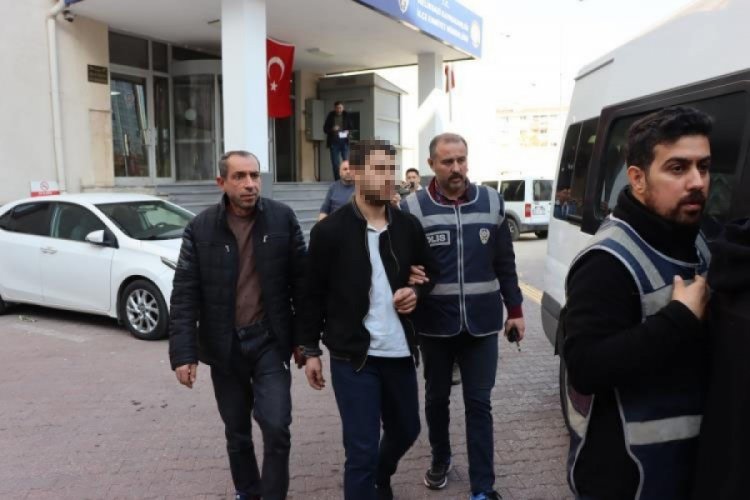 Kayseri'de 43 polis ile eş zamanlı operasyon: 9 g&ouml;zaltı