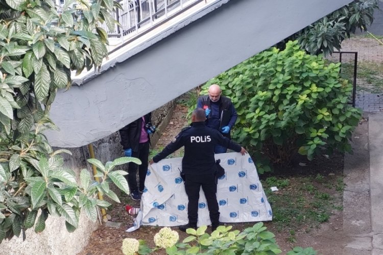 Samsun'da 7. katın penceresinden d&uuml;şen yaşlı kadın hayatını kaybetti