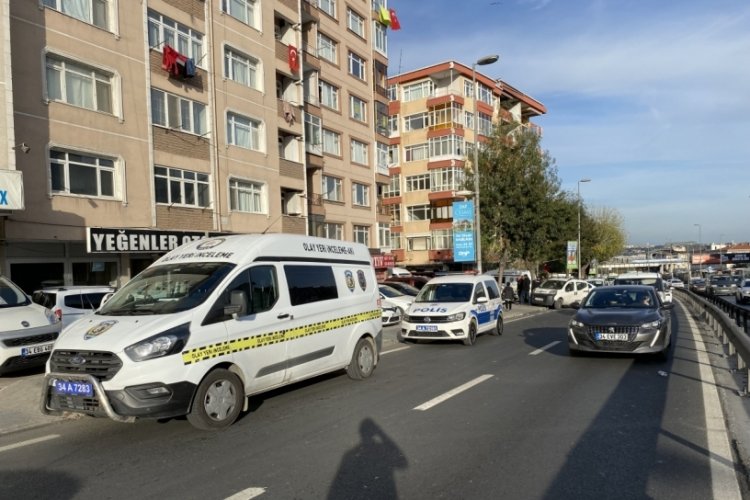İstanbul'da 25 yaşındaki gen&ccedil; d&ouml;rd&uuml;nc&uuml; kattan atladı!