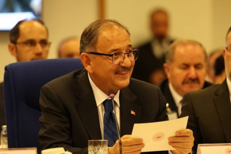 Bakan &Ouml;zhaseki: Deprem b&ouml;lgesinde 100 bine yakın &ccedil;elik ev yapılacak
