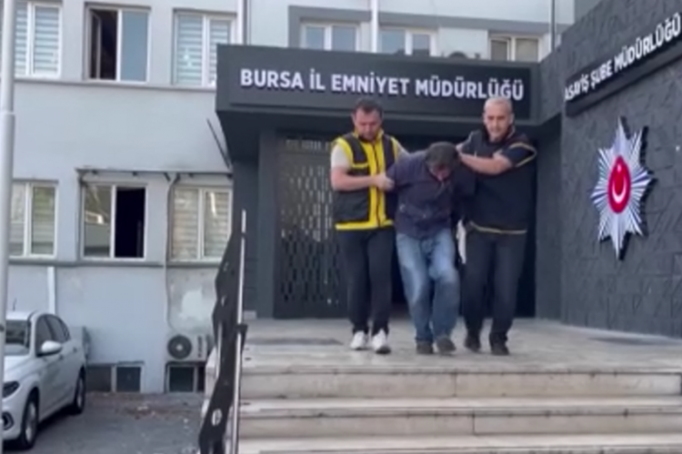 Bursa'da biber gazlı saldırıda bulunan sanığa hapis talebiyle dava a&ccedil;ıldı