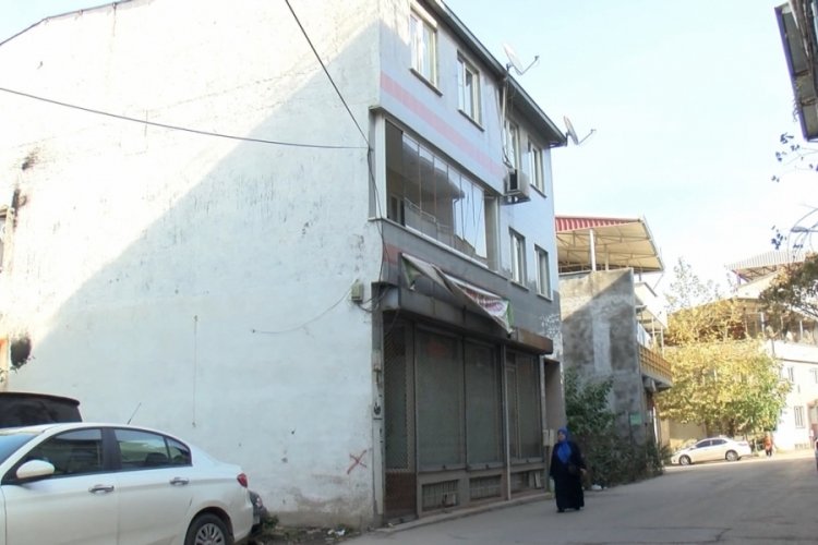 Bursa'da dini nikah ile birlikte yaşadığı 5 aylık hamile kadını &ouml;ld&uuml;rd&uuml;