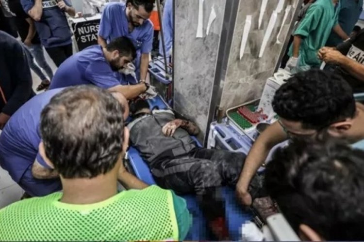 Sınır Tanımayan Doktorlar: Gazze'deki hastaneler son 24 saatte acımasız bombardımana maruz kaldı