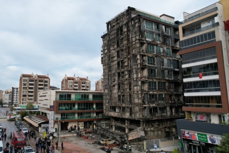 Bursa'da iş merkezindeki yangının bilan&ccedil;osu ortaya &ccedil;ıktı!