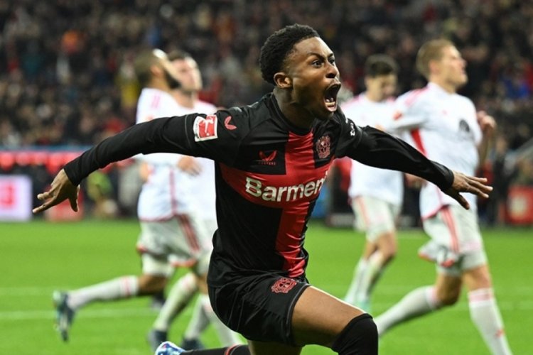 Bundesliga'da Leverkusen fırtınası s&uuml;r&uuml;yor