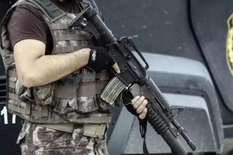 Van'da ter&ouml;r operasyonu! 3 şahıs hakkında işlem yapıldı