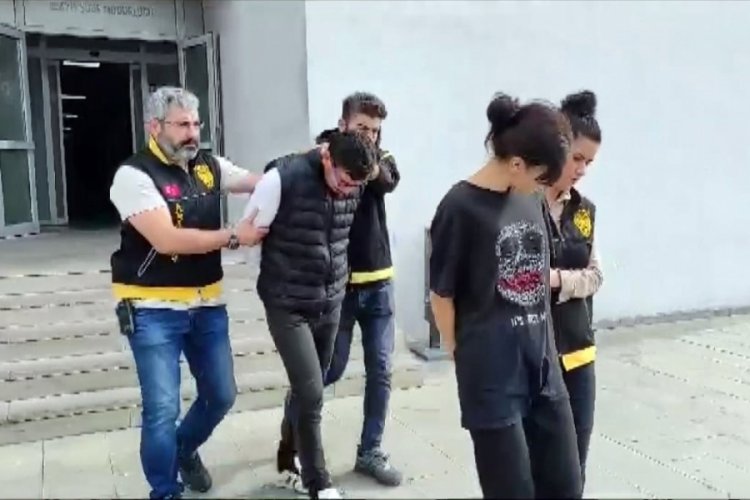 Adana'da motosiklet &ccedil;almaya &ccedil;alışan sevgililer tutuklandı
