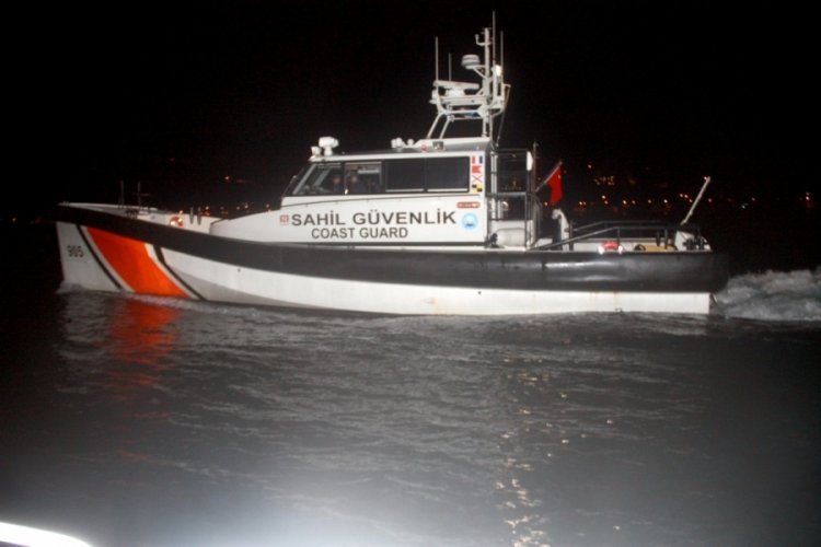 Balıkesir'de bebek denize d&uuml;şt&uuml;