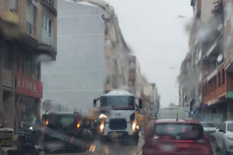 Bursa'da vakitsiz inşaat &ccedil;alışması vatandaşı mağdur ediyor!