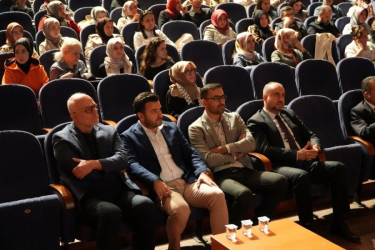 Bursa B&uuml;y&uuml;kşehir'den ailelere 'iletişim semineri'