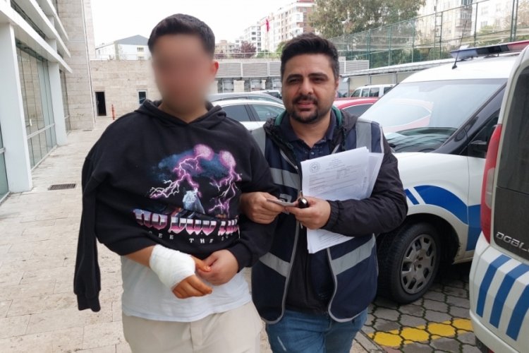 Samsun'da &ccedil;ıkan tartışmada bir kişi bı&ccedil;aklanarak hastanelik oldu