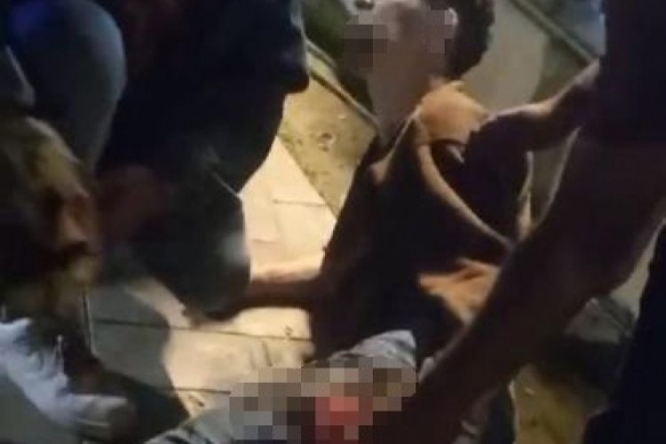 Isparta'da bı&ccedil;aklı kavga: 2 yaralı