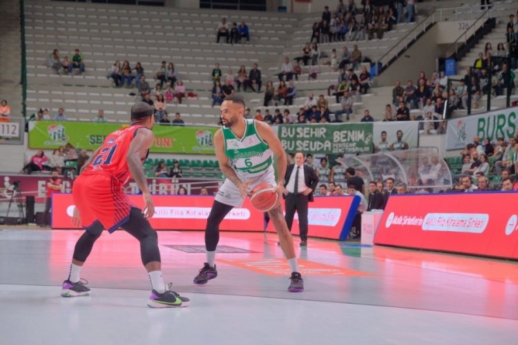 Ayın Basketi, Bursasporlu Michineau'dan