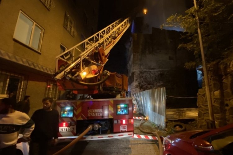 İstanbul'da korkutan yangın