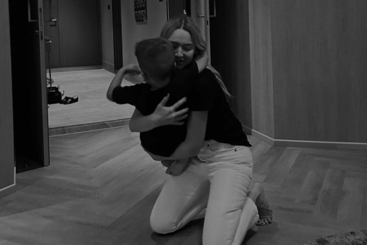 Hadise'nin Melik Hamza paylaşımı g&uuml;ndemi salladı