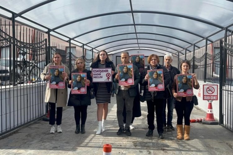Eskişehir'de Ayşenur &Ccedil;olakoğlu'nun &ouml;ld&uuml;r&uuml;lmesine ilişkin dava ertelendi