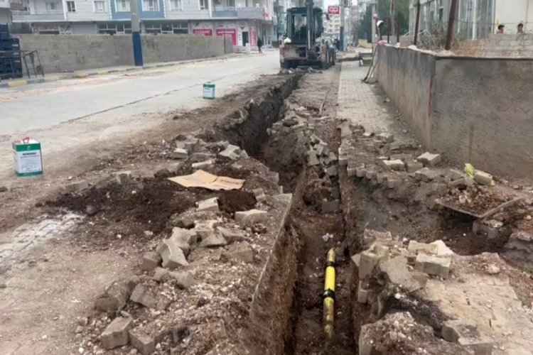 Şanlıurfa'da kep&ccedil;e operat&ouml;r&uuml; doğalgaz hattını deldi