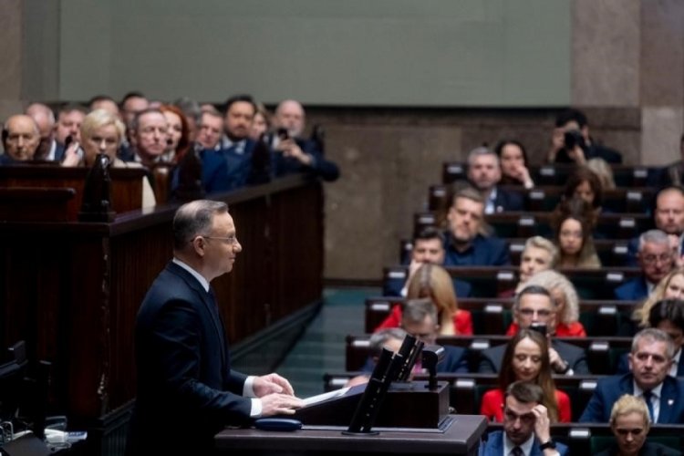 Polonya Cumhurbaşkanı Duda, g&ouml;revini Morawiecki'ye verdi!