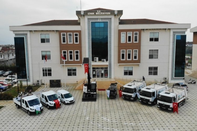İznik Belediyesi 3 yılda 30 aracı İznik halkının hizmetine sunuldu