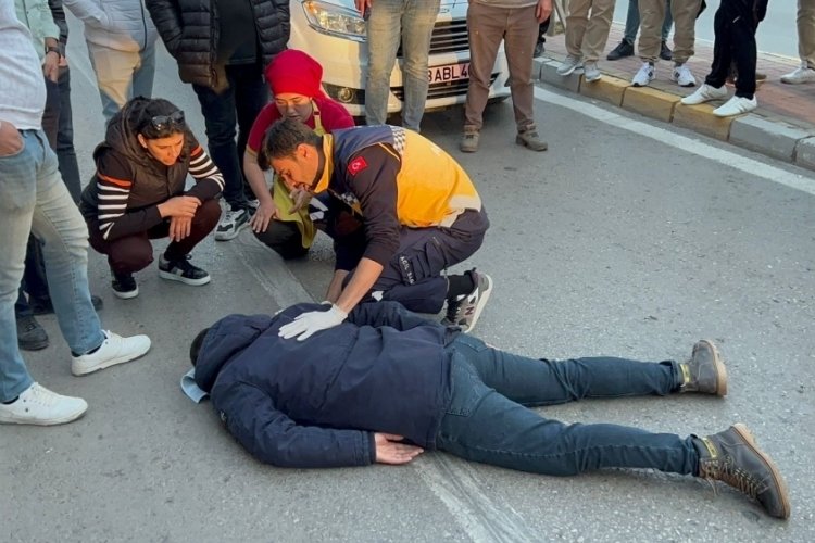 Aksaray'da motosikletle yayaya &ccedil;arptı: 2 yaralı