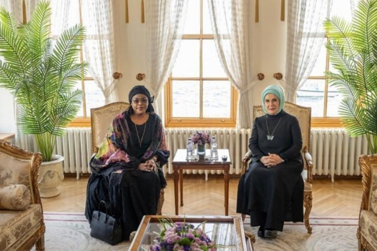 Emine Erdoğan Senegal Devlet Başkanı'nın eşi ile bir araya geldi