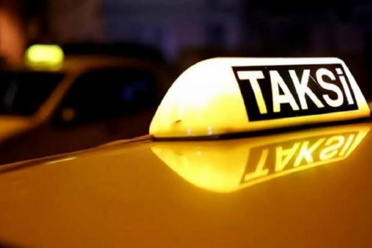 İstanbul'da taksici aracında &ouml;l&uuml; olarak bulundu!