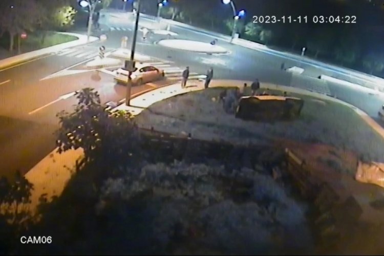 İstanbul'da otomobil takla attı! 3 yaralı