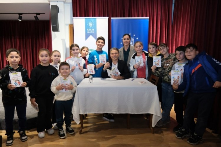 Bursa'da k&uuml;&ccedil;&uuml;k okurlara kitap bilinci aşılandı