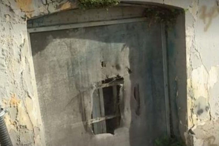 İstanbul'da 4 bin TL kira istenen 15 metrekarelik harabe 'pes' dedirtti