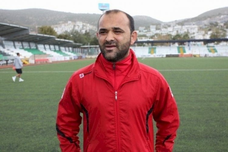 Balıkesirspor'da teknik direkt&ouml;rl&uuml;k g&ouml;revine İsmail Cem Cambaz getirildi