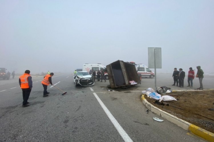 Afyonkarahisar'da trafik kazası: &Ccedil;ok sayıda yaralı var