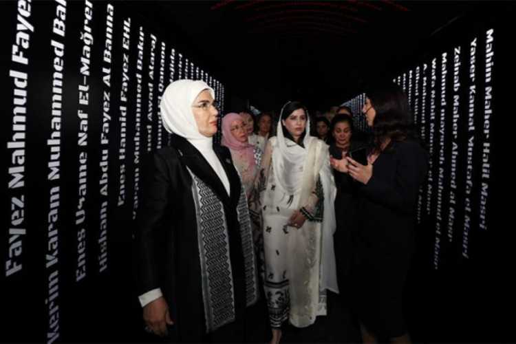 Emine Erdoğan: Bir u&ccedil;ta &ouml;l&uuml;m bir u&ccedil;ta yaşam...