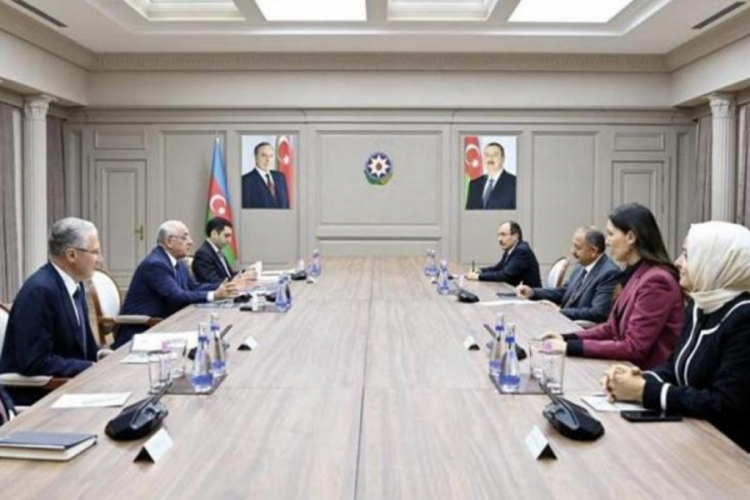 Bakan Mehmet &Ouml;zhaseki, Azerbaycan Başbakanı Asadov'la g&ouml;r&uuml;şt&uuml;