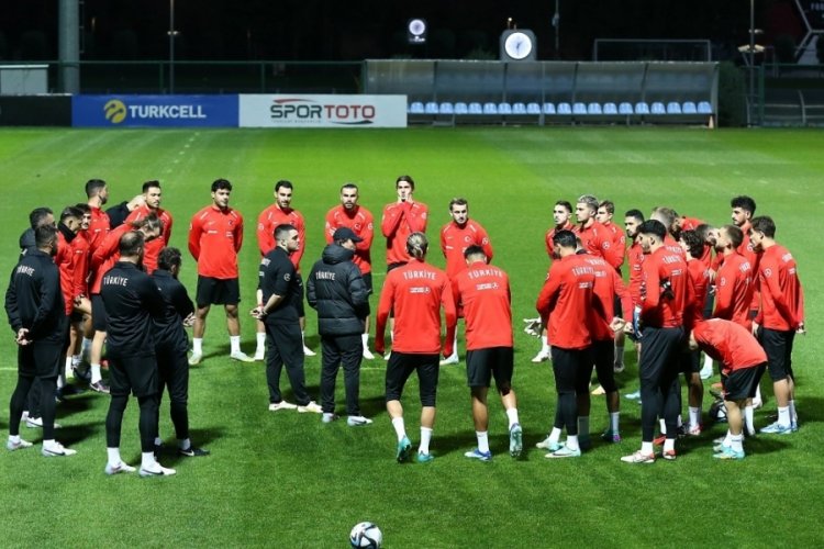 A Milli Futbol Takımı, hazırlıklarına devam etti