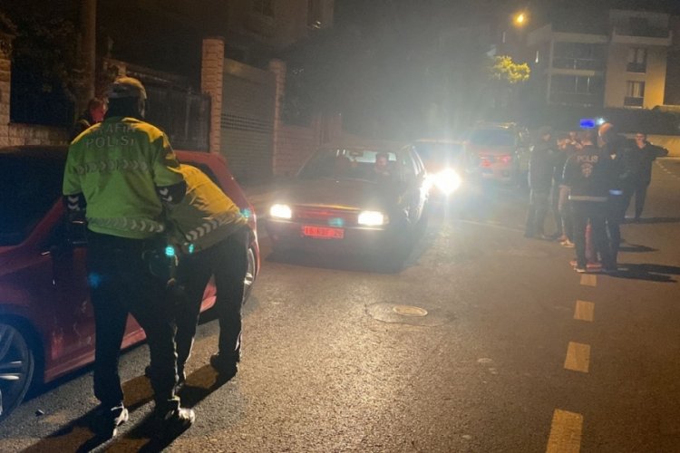 Bursa'da emniyetin sıkı denetimleri s&uuml;r&uuml;yor! Binlerce TL ceza kesildi!