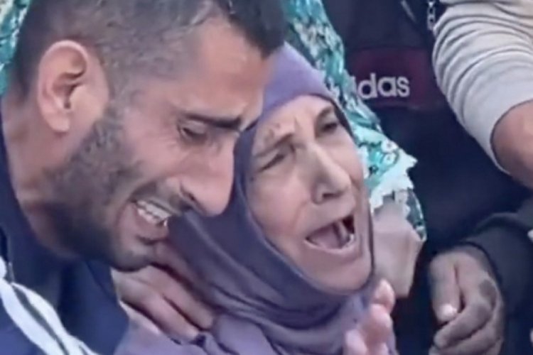 Gazzeli aile, şehidine &ccedil;ığlık &ccedil;ığlığa ağıt yakarak veda etti