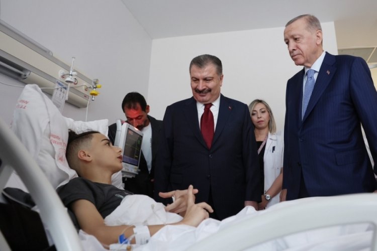 Cumhurbaşkanı Erdoğan'dan Gazzeli hastalara ziyaret