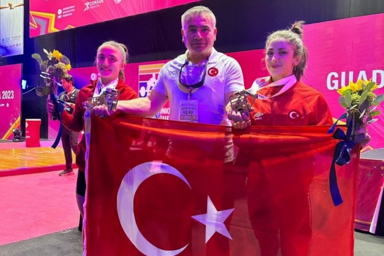 Denizli'nin gururu! Halter D&uuml;nya Şampiyonasında altın zafer!