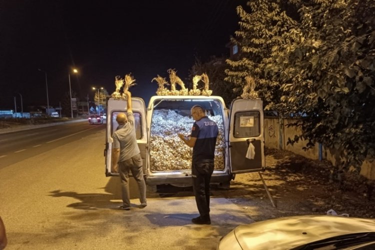 D&uuml;zce'de 73 dilenci ve 42 seyyar satıcıya işlem yapıldı