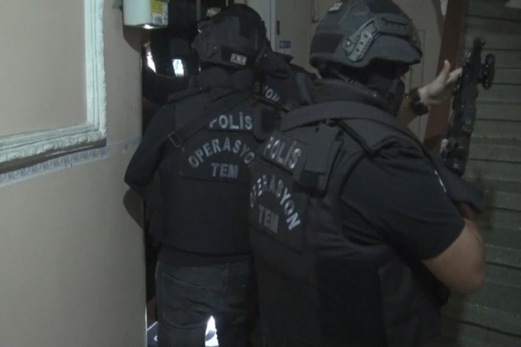 İstanbul'da DEAŞ operasyonunda 10 g&ouml;zaltı