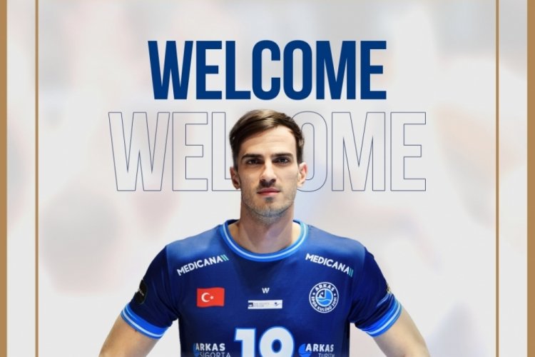 Bulgar oyuncu Nikolay Kartev, Arkas Spor'da