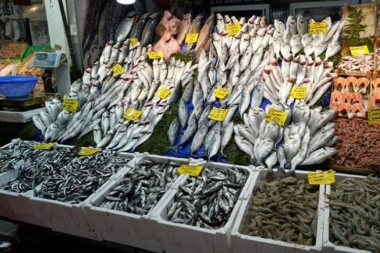 Balık tezg&acirc;hlarında hamsi bolluğu yaşanıyor